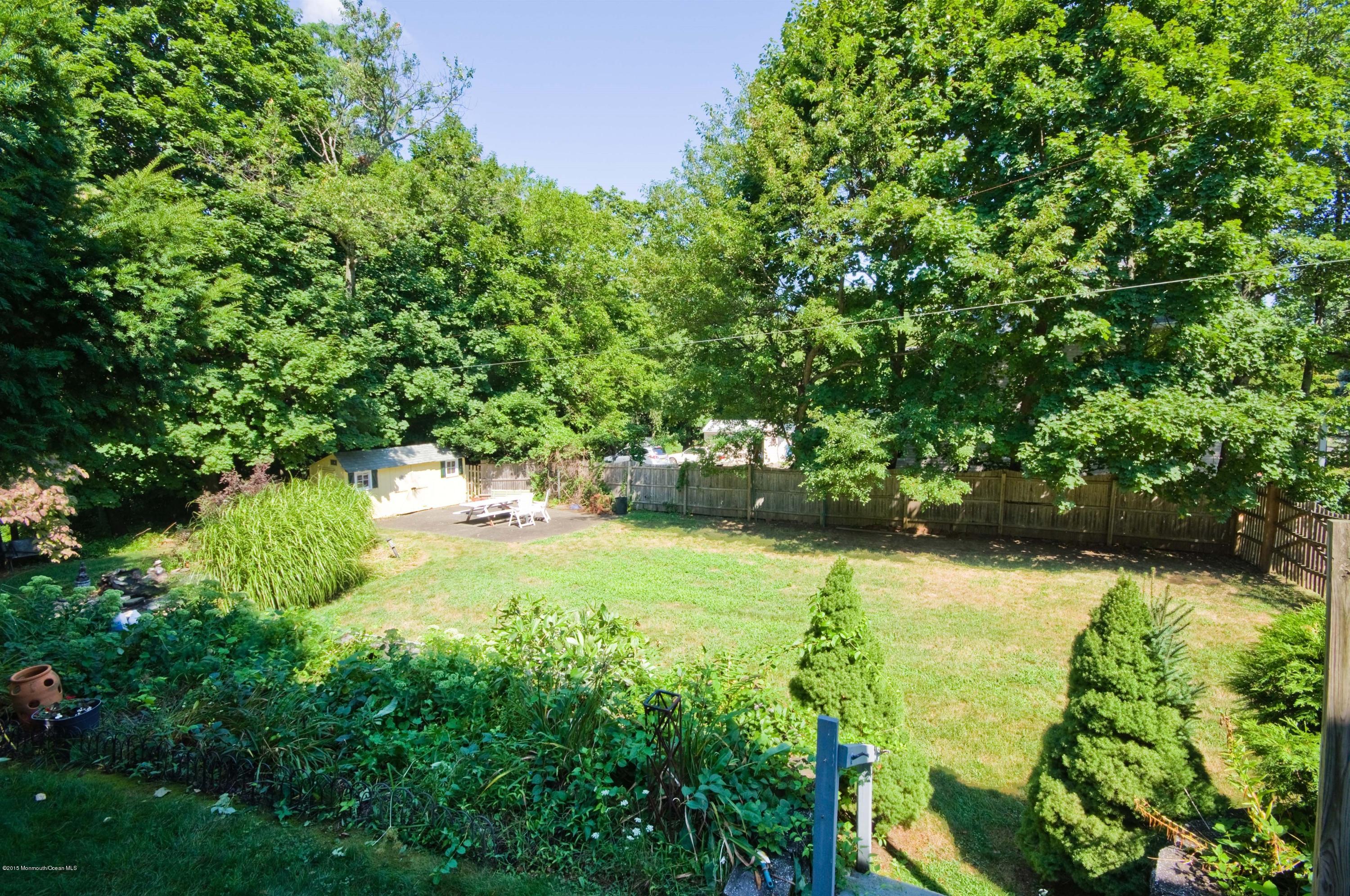 622 Holmdel Road Hazlet, NJ 07730 - Photo 31 of 33 BACK YARD