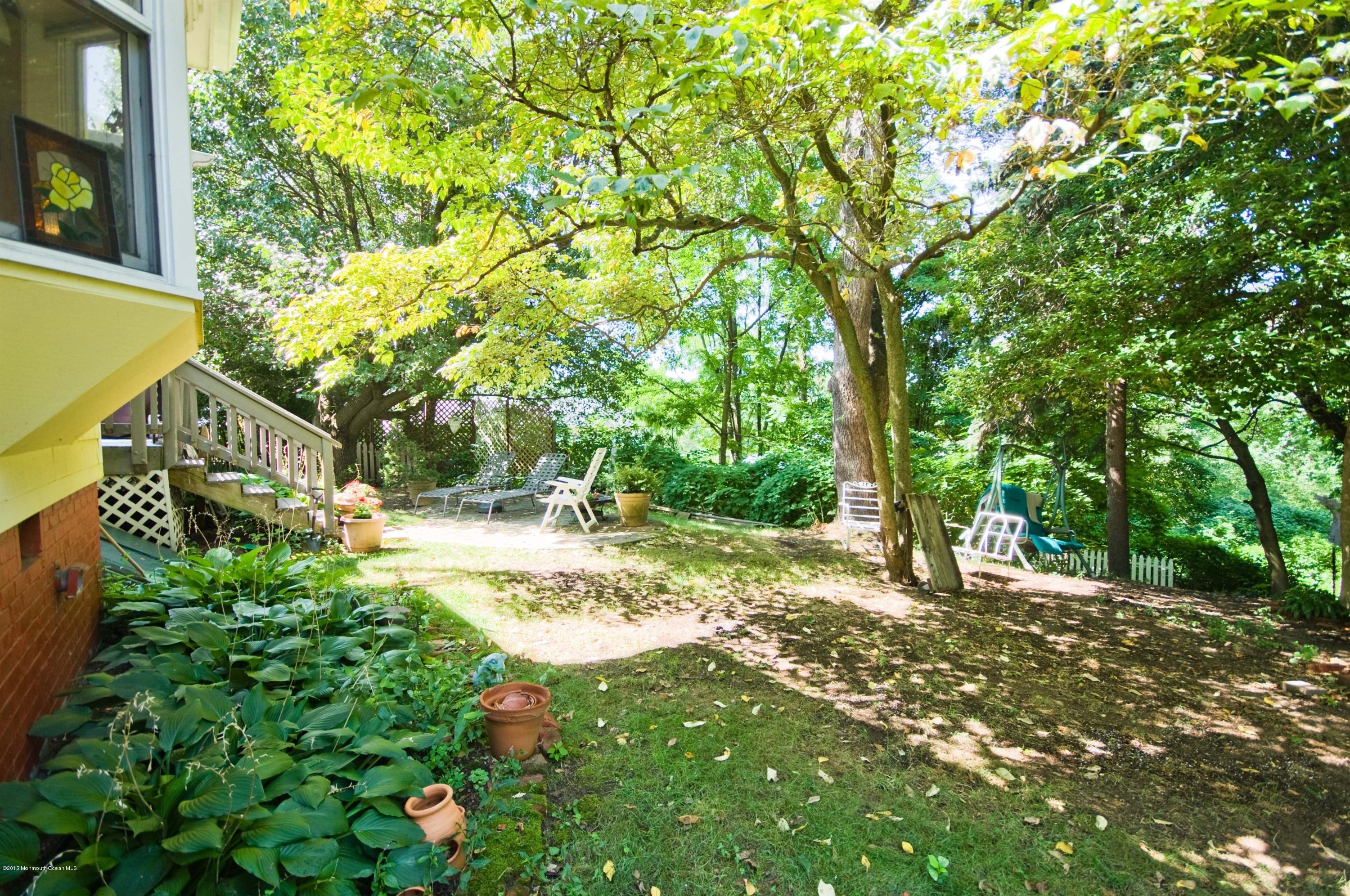 622 Holmdel Road Hazlet, NJ 07730 - Photo 32 of 33 BACK YARD (1)