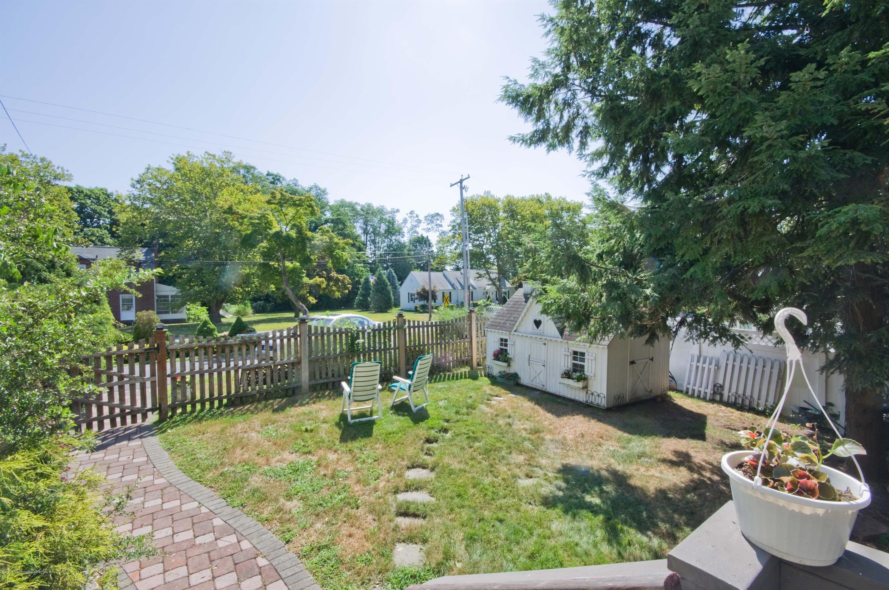 622 Holmdel Road Hazlet, NJ 07730 - Photo 33 of 33 BACK YARD (2)