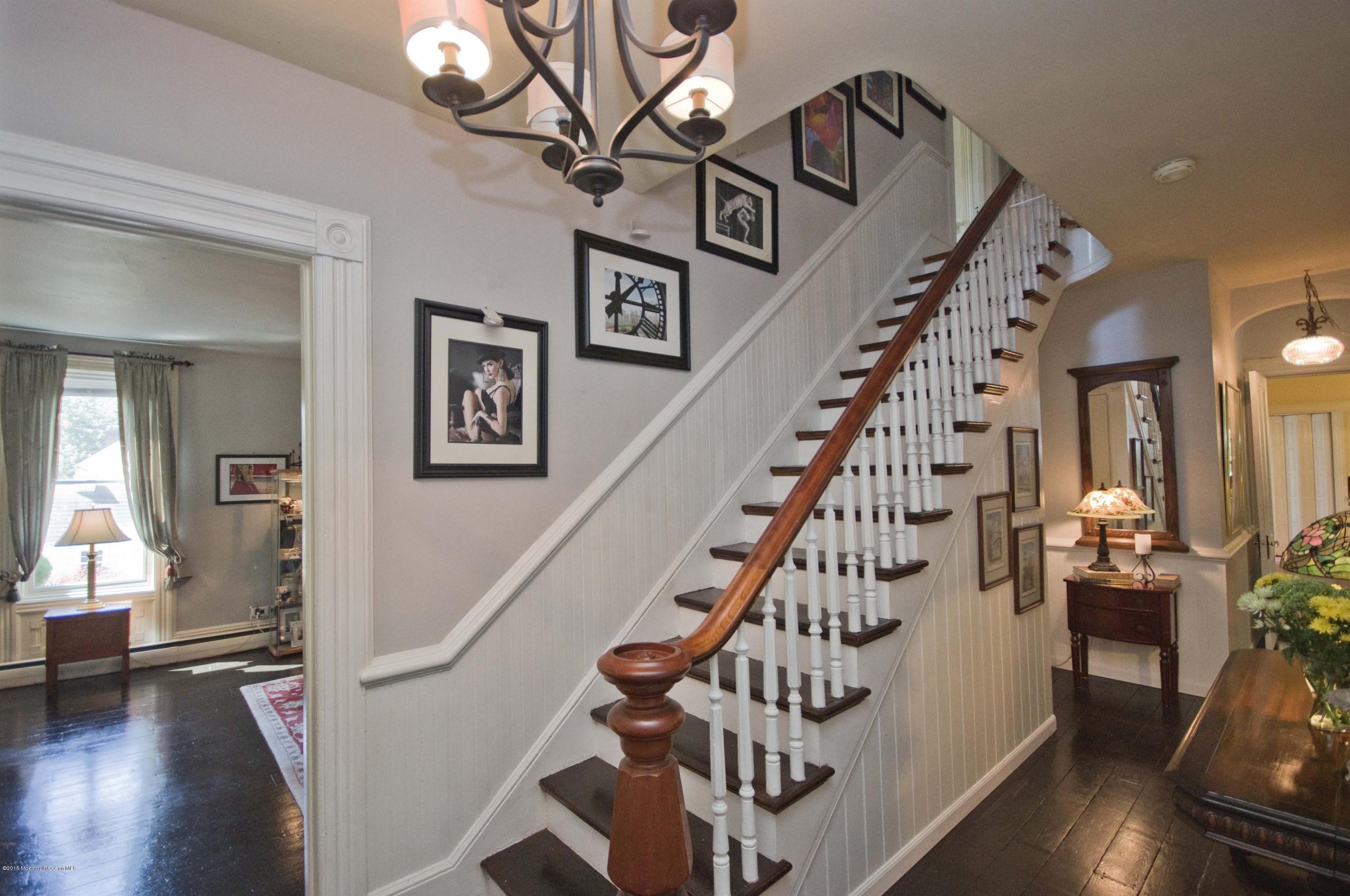 622 Holmdel Road Hazlet, NJ 07730 - Photo 4 of 33 FOYER (1)