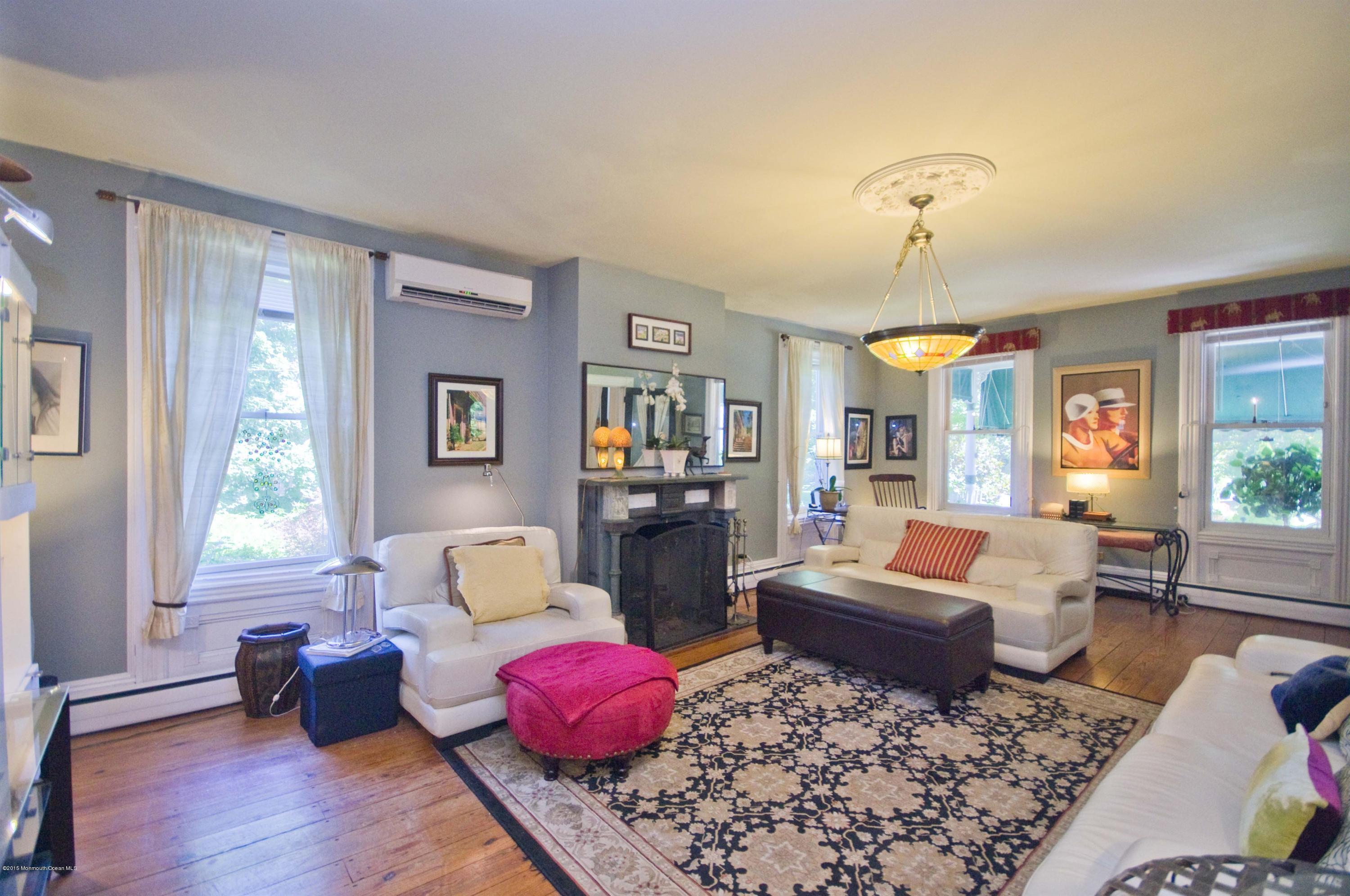 622 Holmdel Road Hazlet, NJ 07730 - Photo 5 of 33 FAMILY ROOM