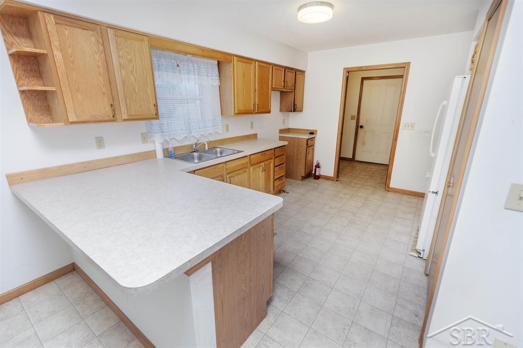 503 East Shaffer Road Hope, MI 48628 - Photo 14 of 35