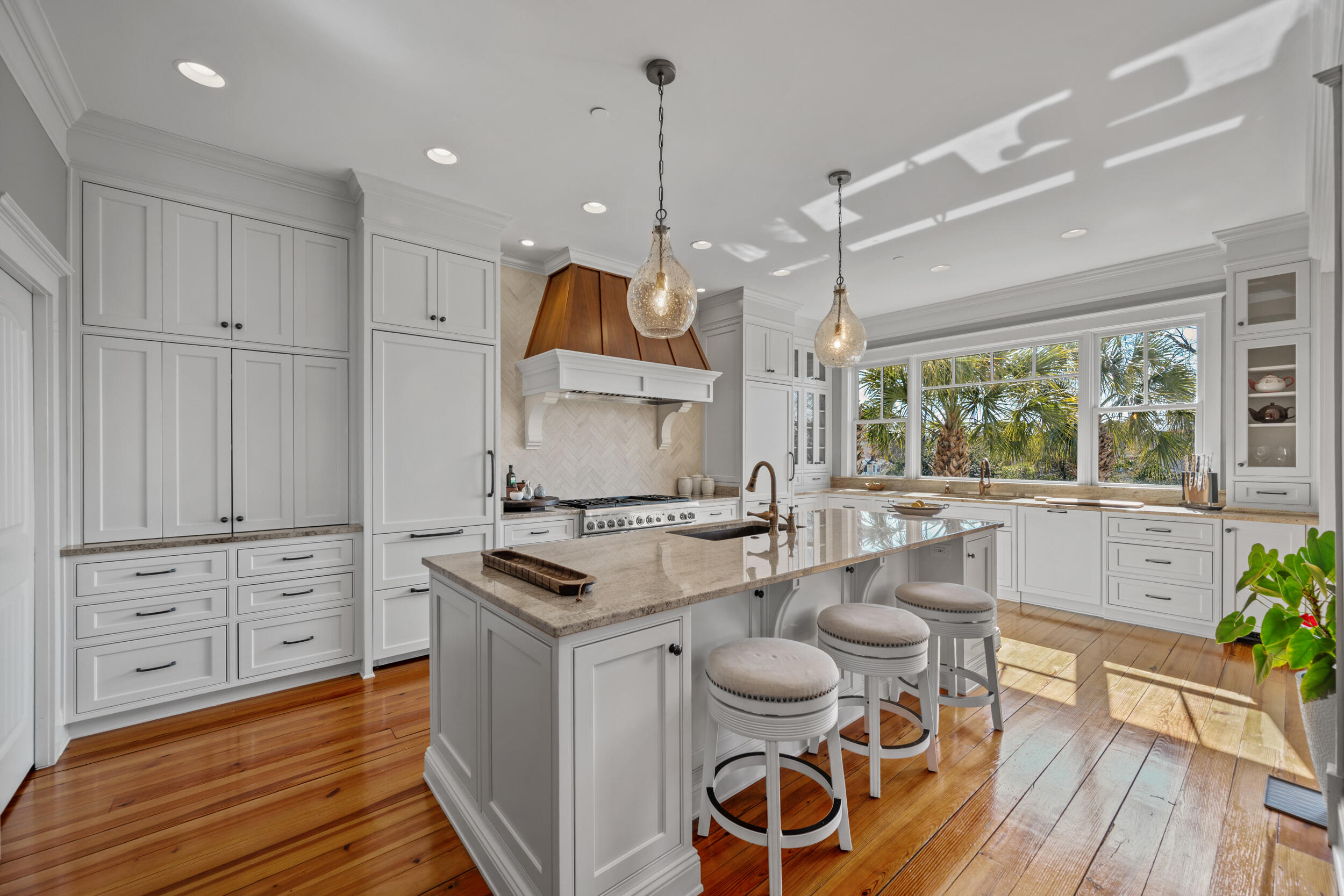 355 Park Avenue Southwest Aiken, SC 29801 - Photo 2 of 83 Chef's Kiss + Delight Kitchen