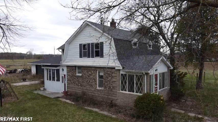 2396 Kronner Road Columbus, MI 48063 - Photo 2 of 24
