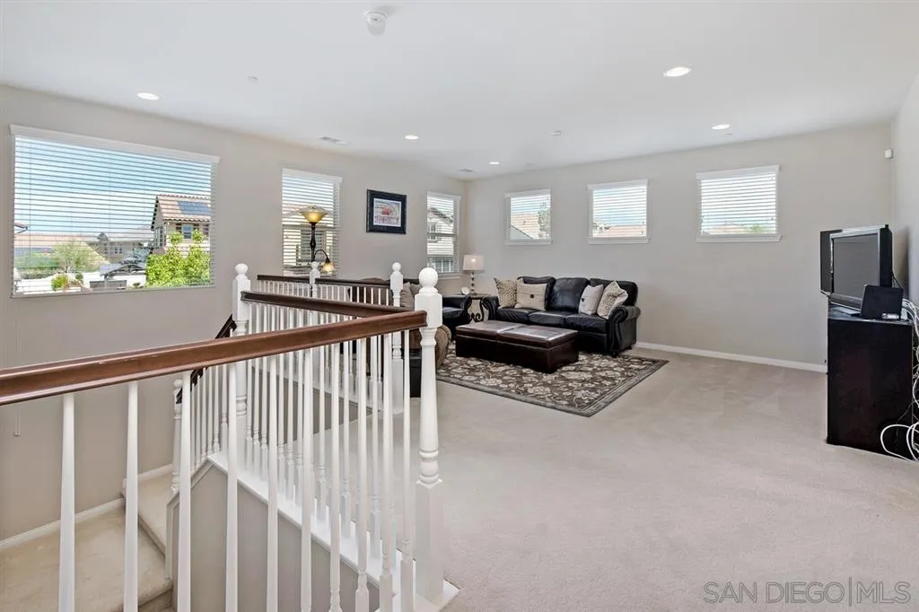 31802 Country View Road Temecula, CA 92591 - Photo 12 of 25 Gallery Image 12