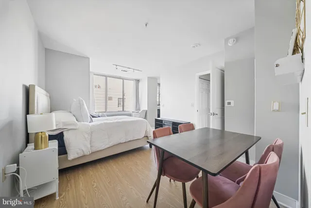 $320,000 | 555 Massachusetts Avenue Northwest, Unit 1414, Washington, DC 20001