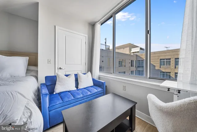 $320,000 | 555 Massachusetts Avenue Northwest, Unit 1414, Washington, DC 20001