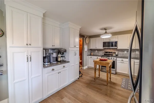 $399,000 | 4285 Carmel Drive, Clay, NY 13090