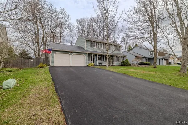 $399,000 | 4285 Carmel Drive, Clay, NY 13090