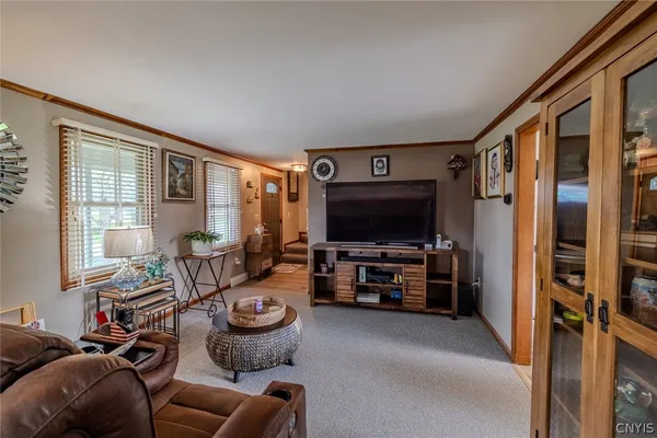 $399,000 | 4285 Carmel Drive, Clay, NY 13090