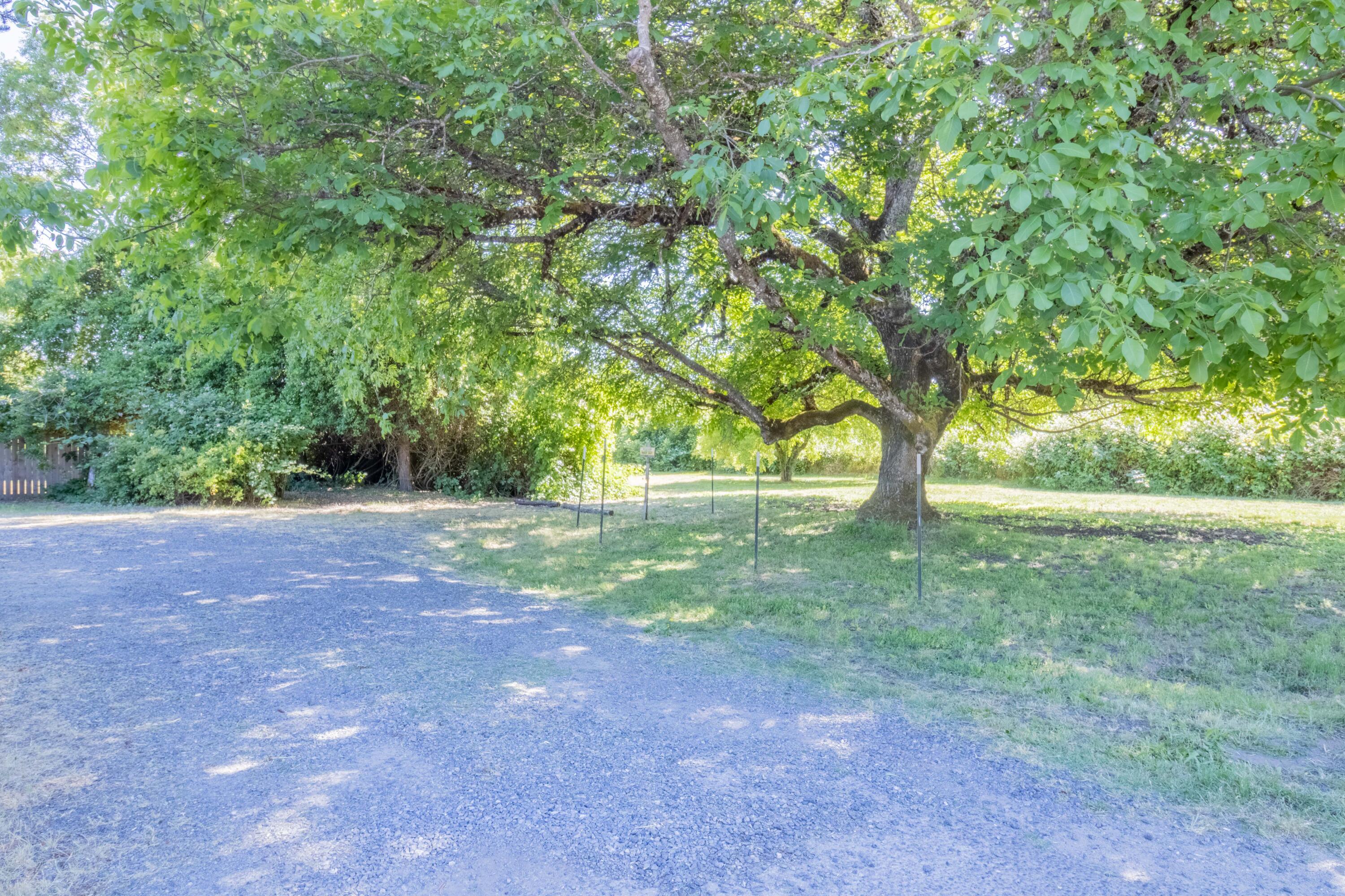 2087 Upper River Road Grants Pass, OR 97526 - Photo 45 of 47 42