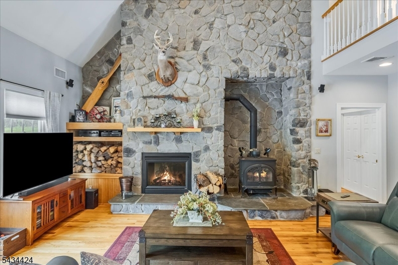 104 Creek Road Andover, NJ 07821 - Photo 10 of 49