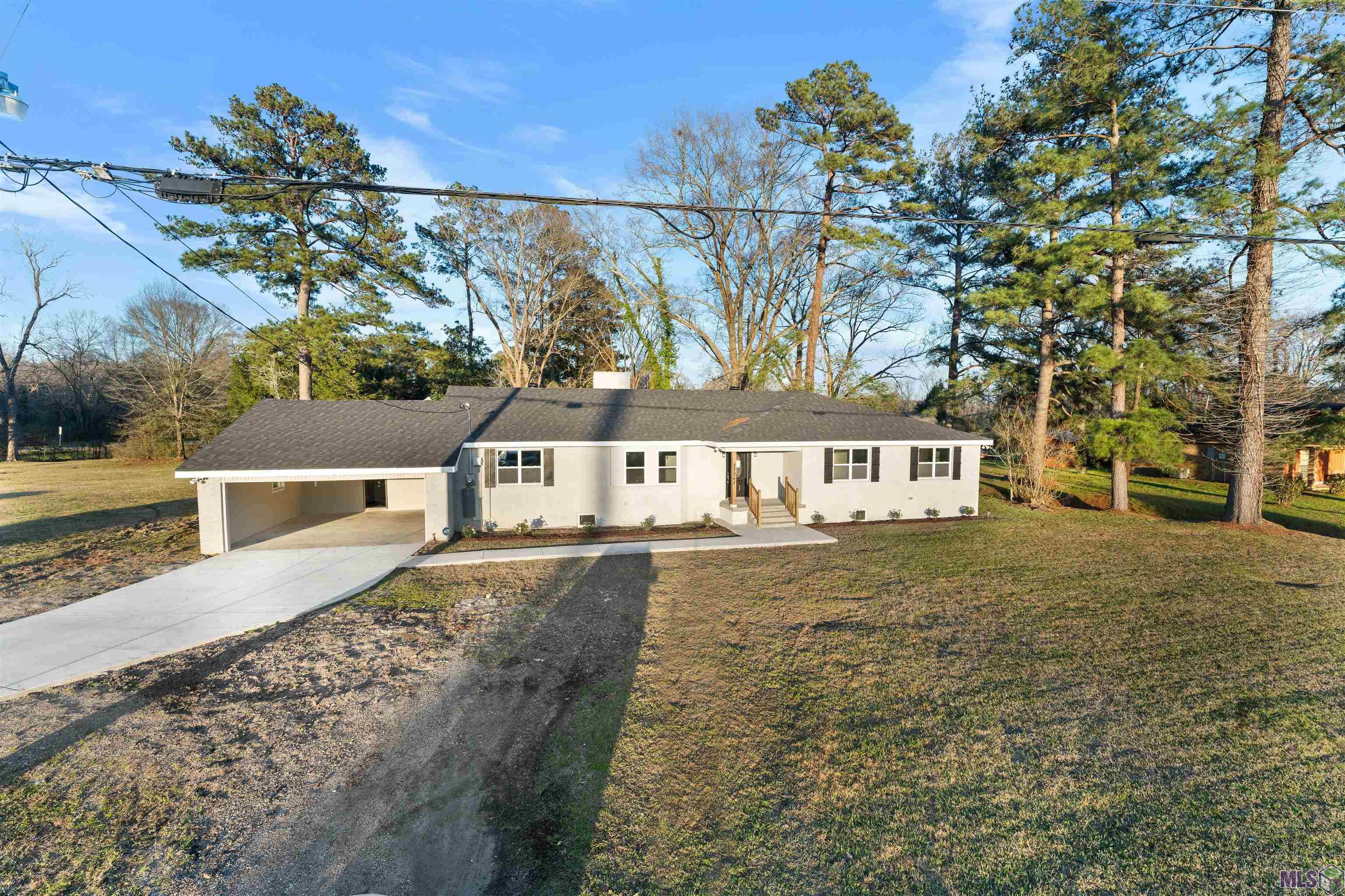 22062 Samuels Road Zachary, LA 70791 - Photo 3 of 28 Gallery Image 3