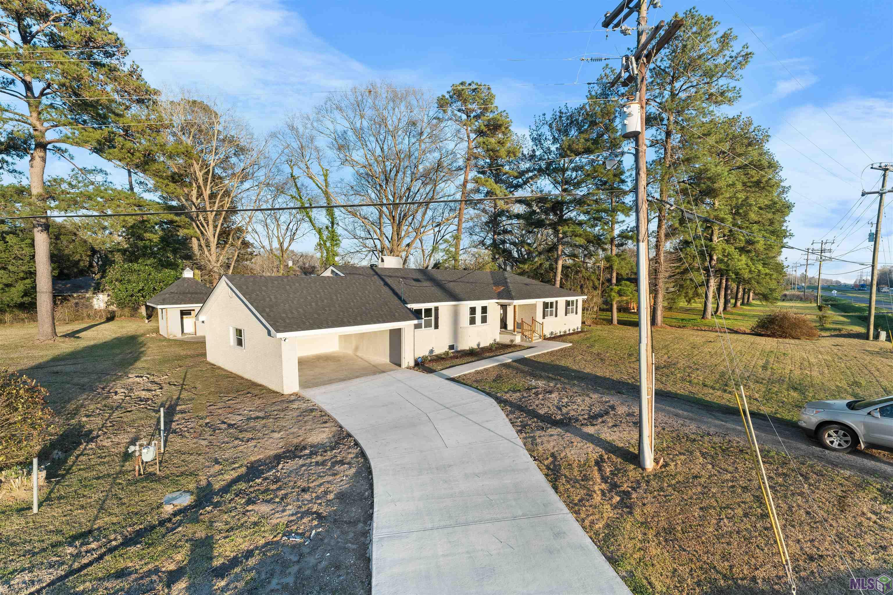 22062 Samuels Road Zachary, LA 70791 - Photo 4 of 28 Gallery Image 4