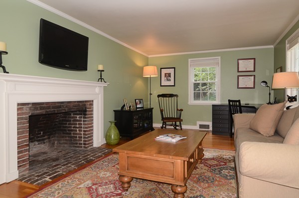 57 Sheridan Road Wellesley, MA 02481 - Photo 7 of 9