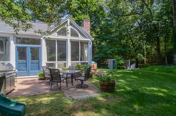 57 Sheridan Road Wellesley, MA 02481 - Photo 8 of 9