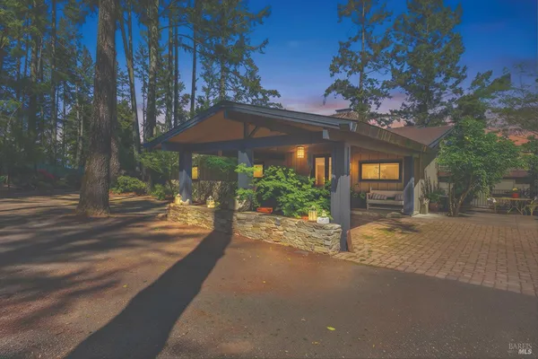 $2,350,000 | 1017 Westside Road, Healdsburg, CA 95448
