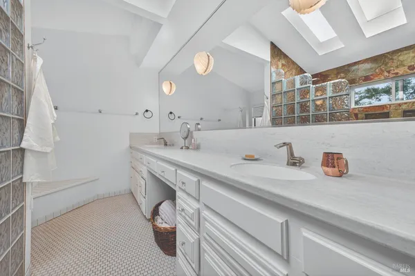 $2,350,000 | 1017 Westside Road, Healdsburg, CA 95448