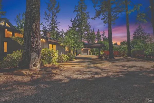 $2,350,000 | 1017 Westside Road, Healdsburg, CA 95448