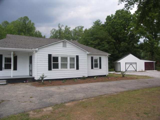 318 Ledbetter Road Travelers Rest, SC 29690 - Photo 1 of 10
