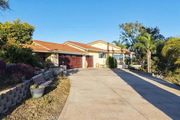 $1,399,999 | 4408 Brodea Lane, Fallbrook, CA 92028