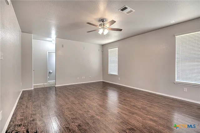 $2,400 | 1011 Sugar Brook Drive, Temple, TX 76502