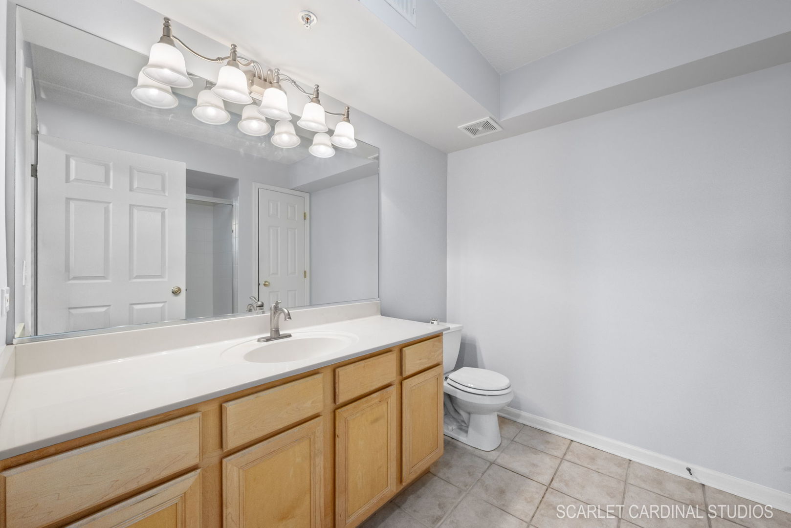 123 West St Charles Road, Unit 200 Lombard, IL 60148 - Photo 8 of 16 Gallery Image 8