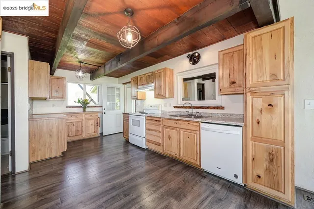 $1,100,000 | 1408 Riosa Road, Lincoln, CA 95648