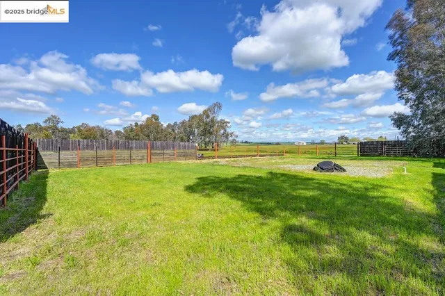 $1,100,000 | 1408 Riosa Road, Lincoln, CA 95648