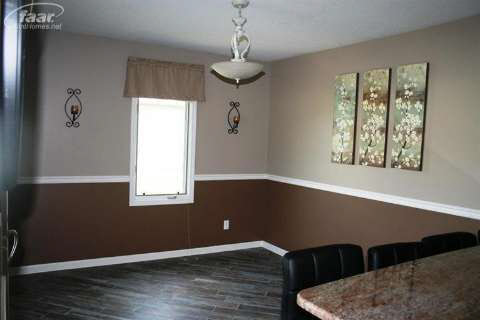5401 East Carpenter Road Flint, MI 48506 - Photo 29 of 80 20416919-28.JPG