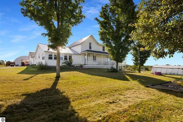 $439,000 | 14654 190th Avenue, Leroy, MI 49655