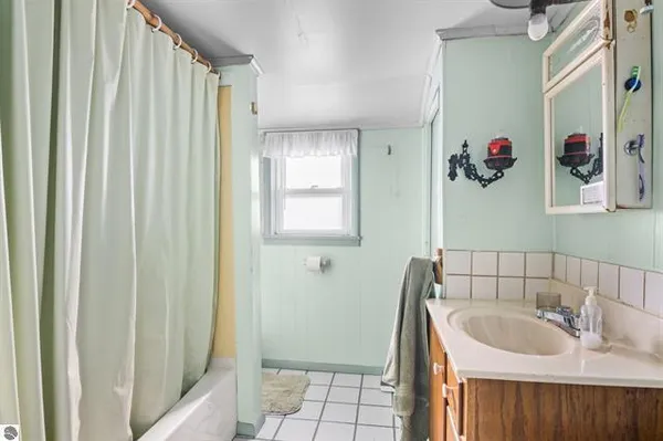 $439,000 | 14654 190th Avenue, Leroy, MI 49655