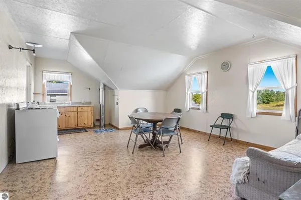 $439,000 | 14654 190th Avenue, Leroy, MI 49655