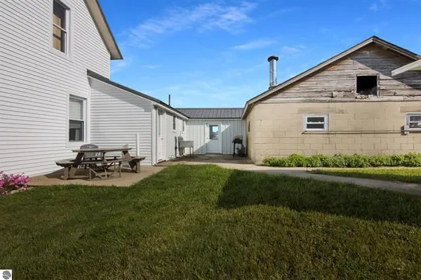 $439,000 | 14654 190th Avenue, Leroy, MI 49655