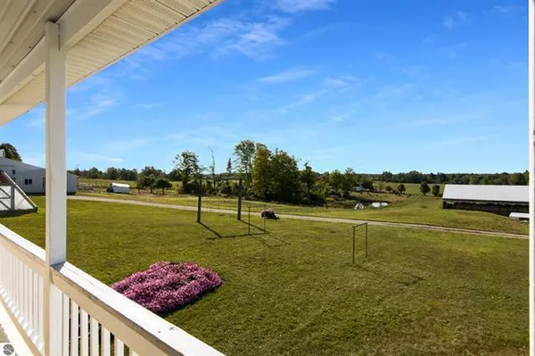 $439,000 | 14654 190th Avenue, Leroy, MI 49655