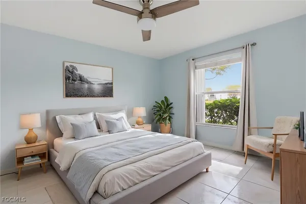 $1,900 | 9580 Victoria Lane, Unit A102, Naples, FL 34109