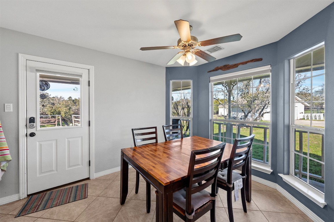 31305 Ranch Road 12 Dripping Springs, TX 78620 - Photo 13 of 32