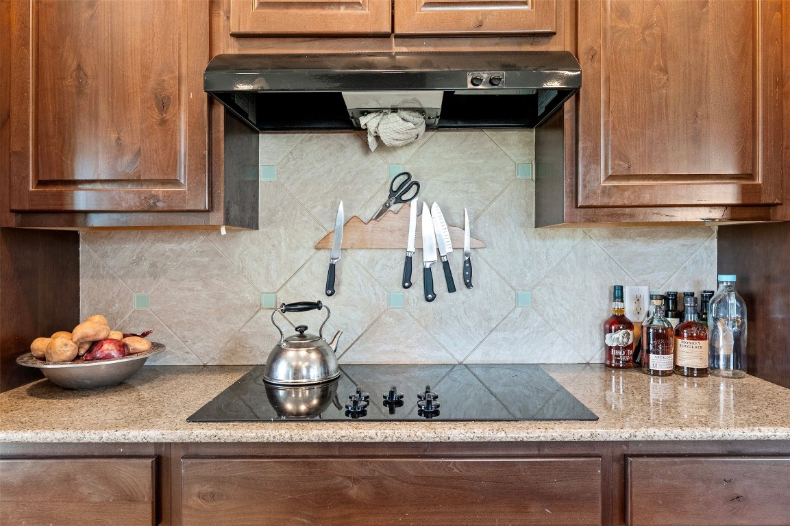 31305 Ranch Road 12 Dripping Springs, TX 78620 - Photo 10 of 32