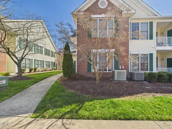 $1,750 | 2111 Kudrow Lane, Morrisville, NC 27560