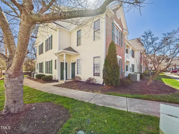 $1,750 | 2111 Kudrow Lane, Morrisville, NC 27560