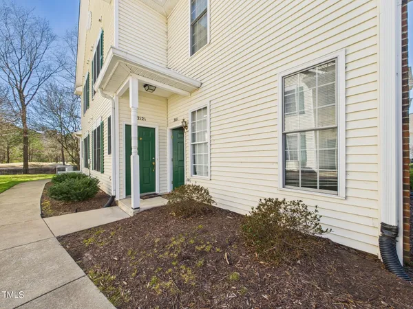 $1,750 | 2111 Kudrow Lane, Morrisville, NC 27560