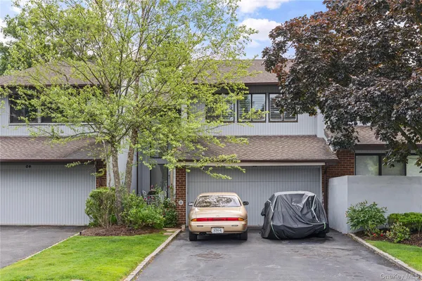 $1,488,888 | 83 Foxwood Drive, Jericho, NY 11753