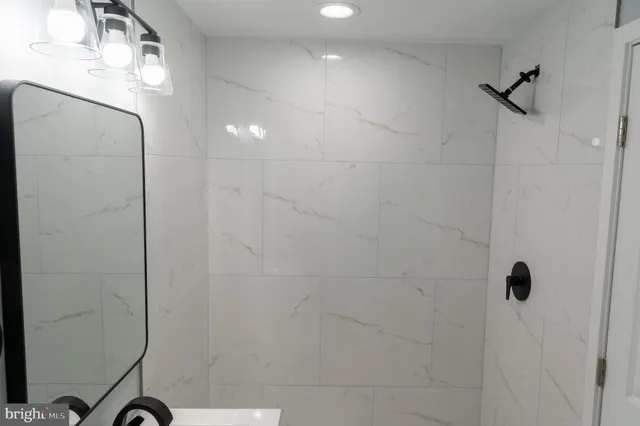 $4,600 | 706 Longfellow Street Northwest, Washington, DC 20011