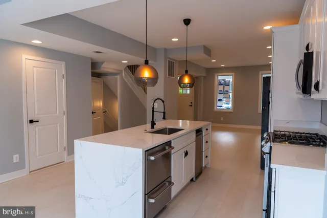 $4,600 | 706 Longfellow Street Northwest, Washington, DC 20011