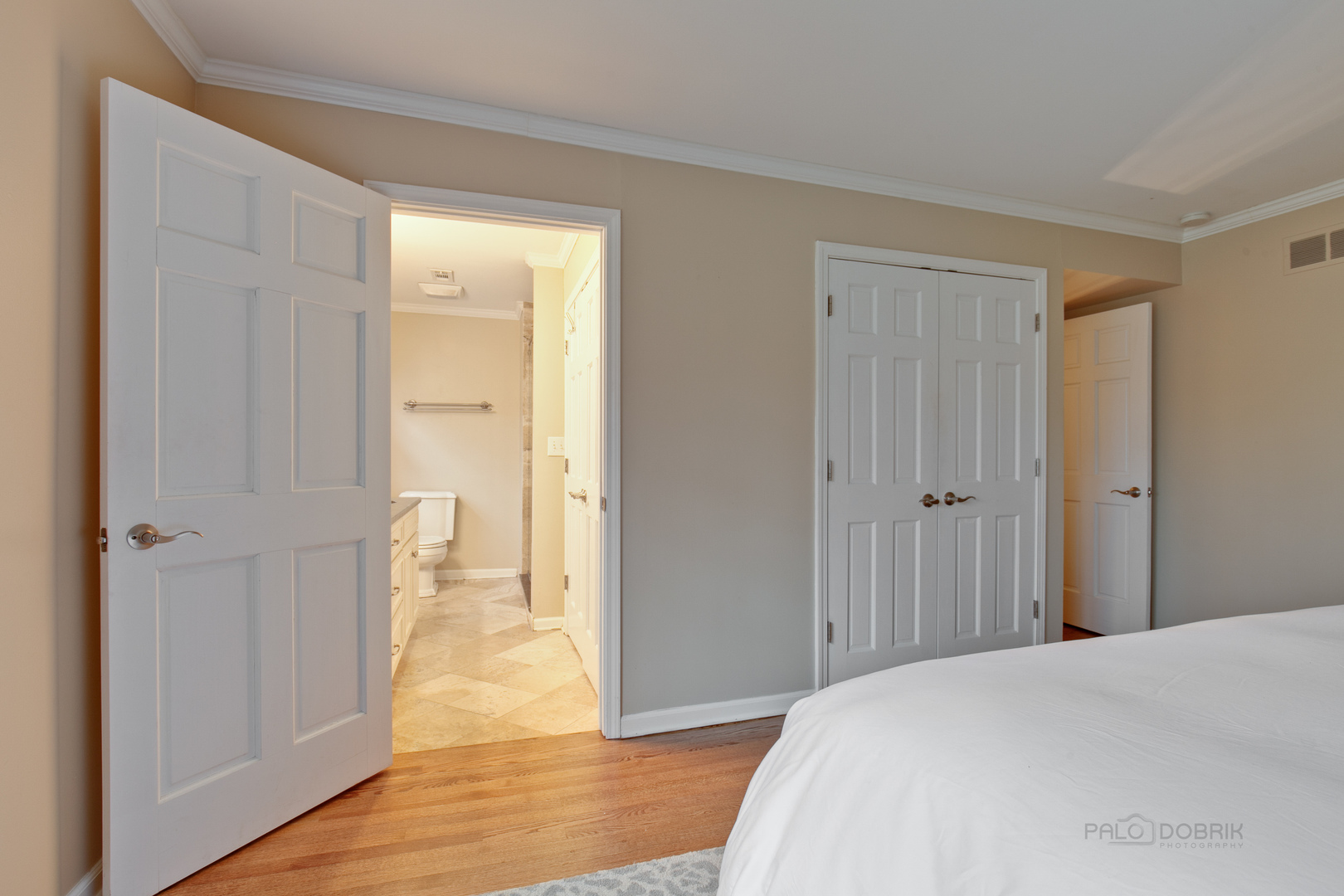 1040 Forest Hill Road Lake Forest, IL 60045 - Photo 18 of 30 a view of a bathroom with wooden floor