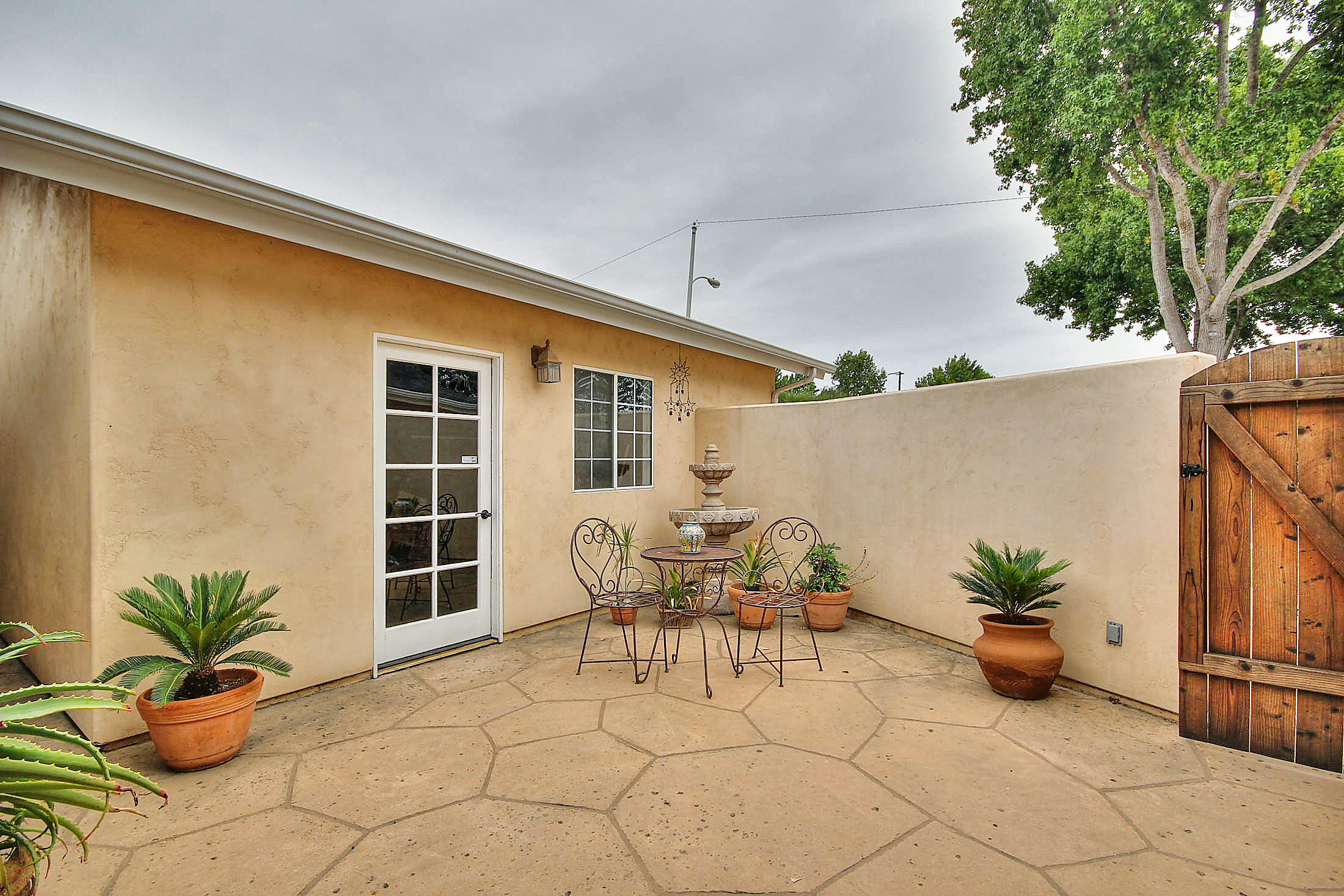 5564 Berkeley Road Santa Barbara, CA 93111 - Photo 3 of 20 5_