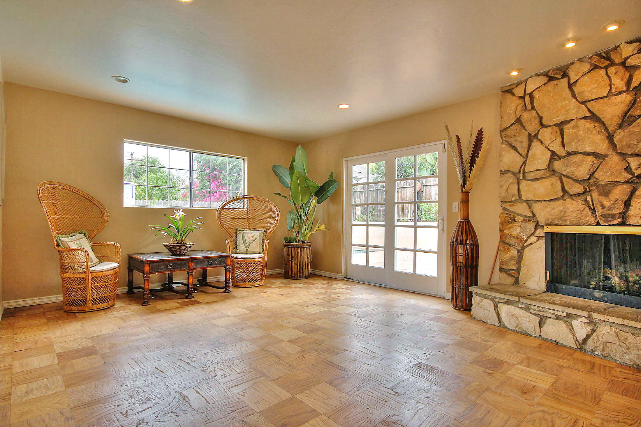 5564 Berkeley Road Santa Barbara, CA 93111 - Photo 6 of 20 15_