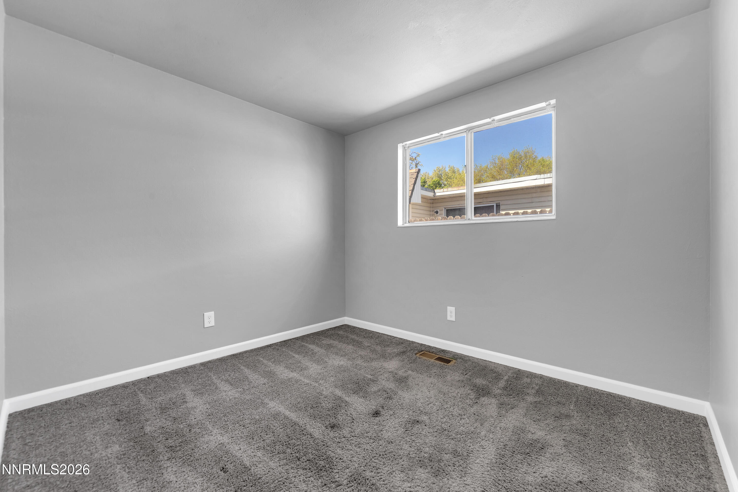 1692 Gault Way Sparks, NV 89431 - Photo 18 of 28 Gault1682-018