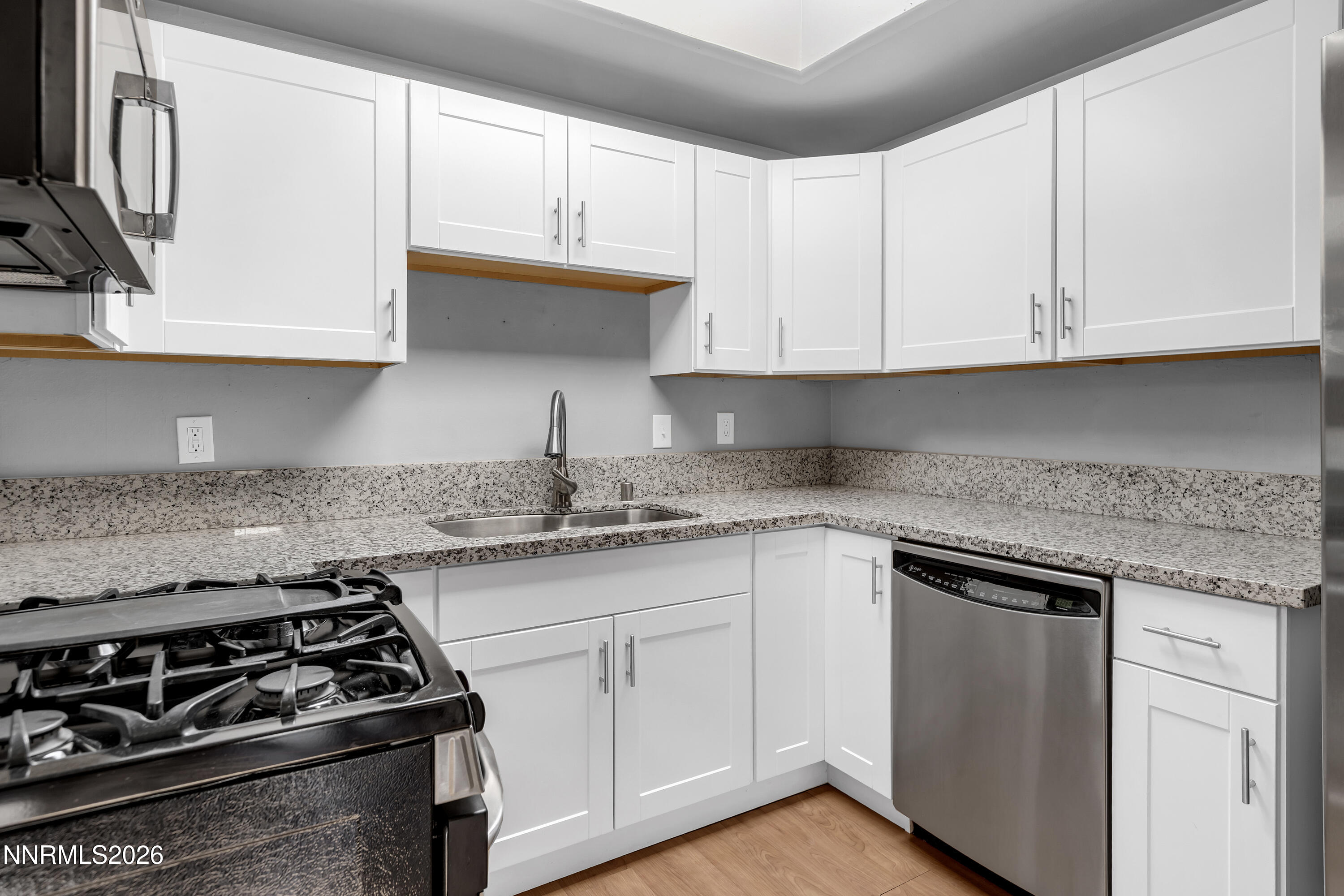1692 Gault Way Sparks, NV 89431 - Photo 10 of 28 Gault1682-010