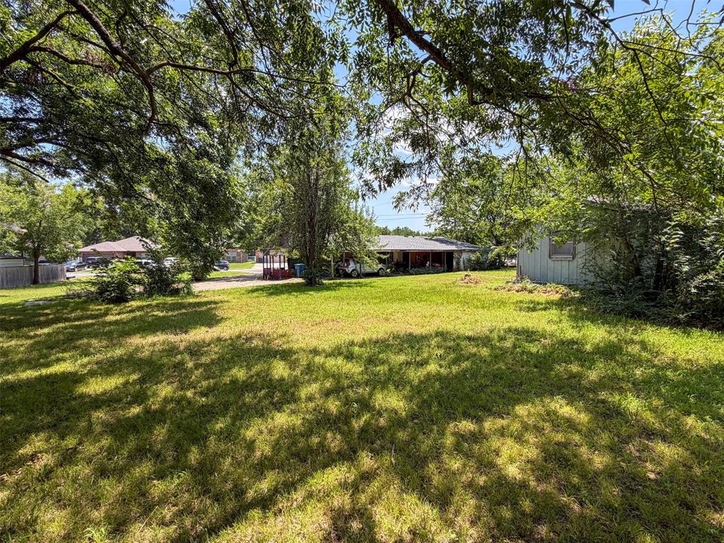 719 East Bullock Street Denison, TX 75021 - Photo 15 of 16